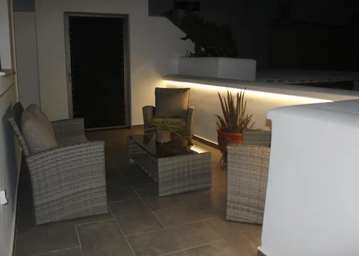 بيت للعطل The Rock Luxury Homes