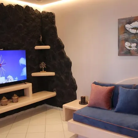 The Rock Luxury Homes * Mesariá