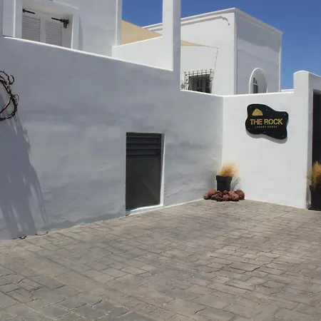 The Rock Luxury Homes Hébergement de vacances *