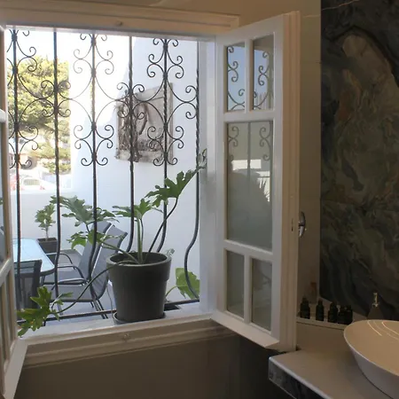 Hébergement de vacances The Rock Luxury Homes