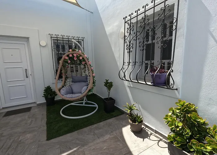 The Rock Luxury Homes Mesariá